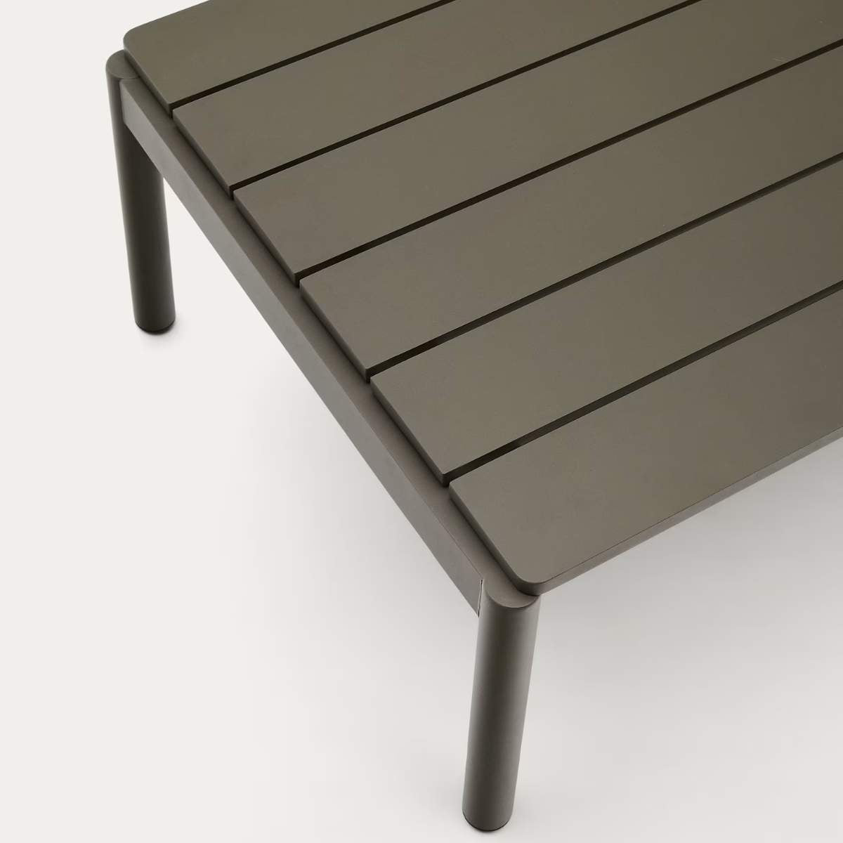 Kave Home Sorells coffee table in green aluminum 63 x 144,6 cm