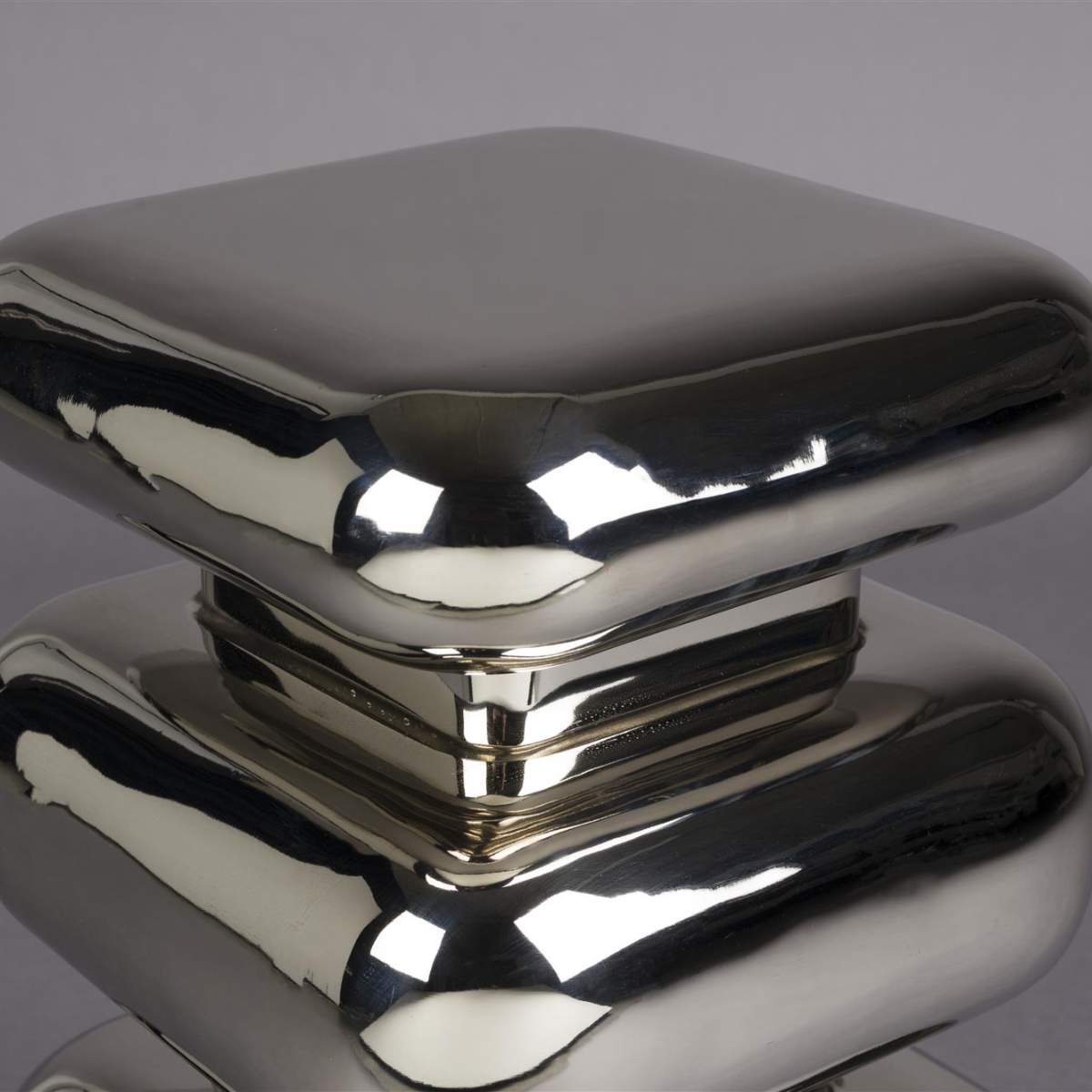 Dutch Bone Stool Stubby