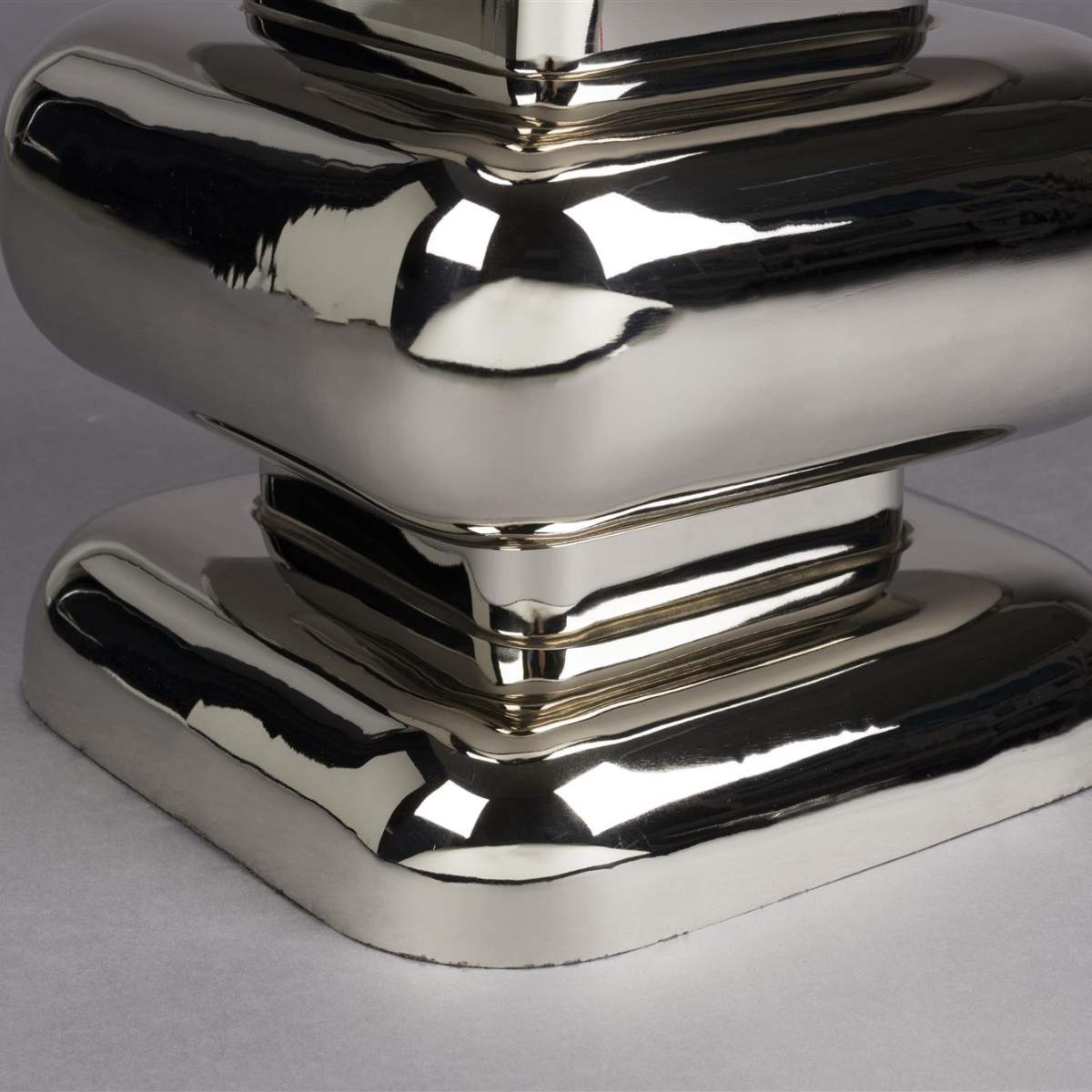 Dutch Bone Stool Stubby