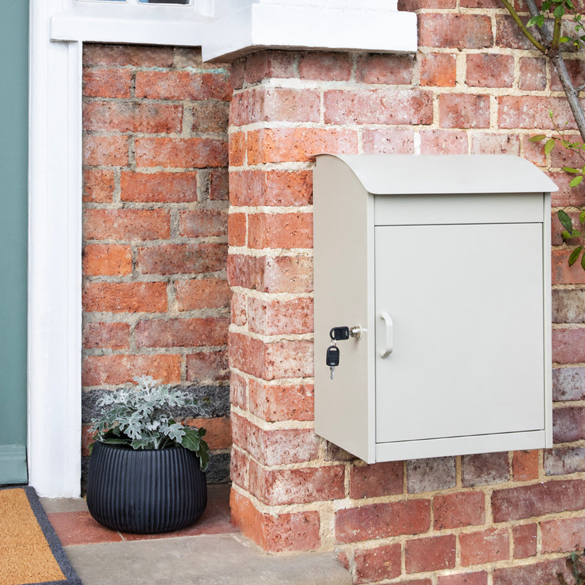 Garden Trading Stowe Parcel Box In Clay