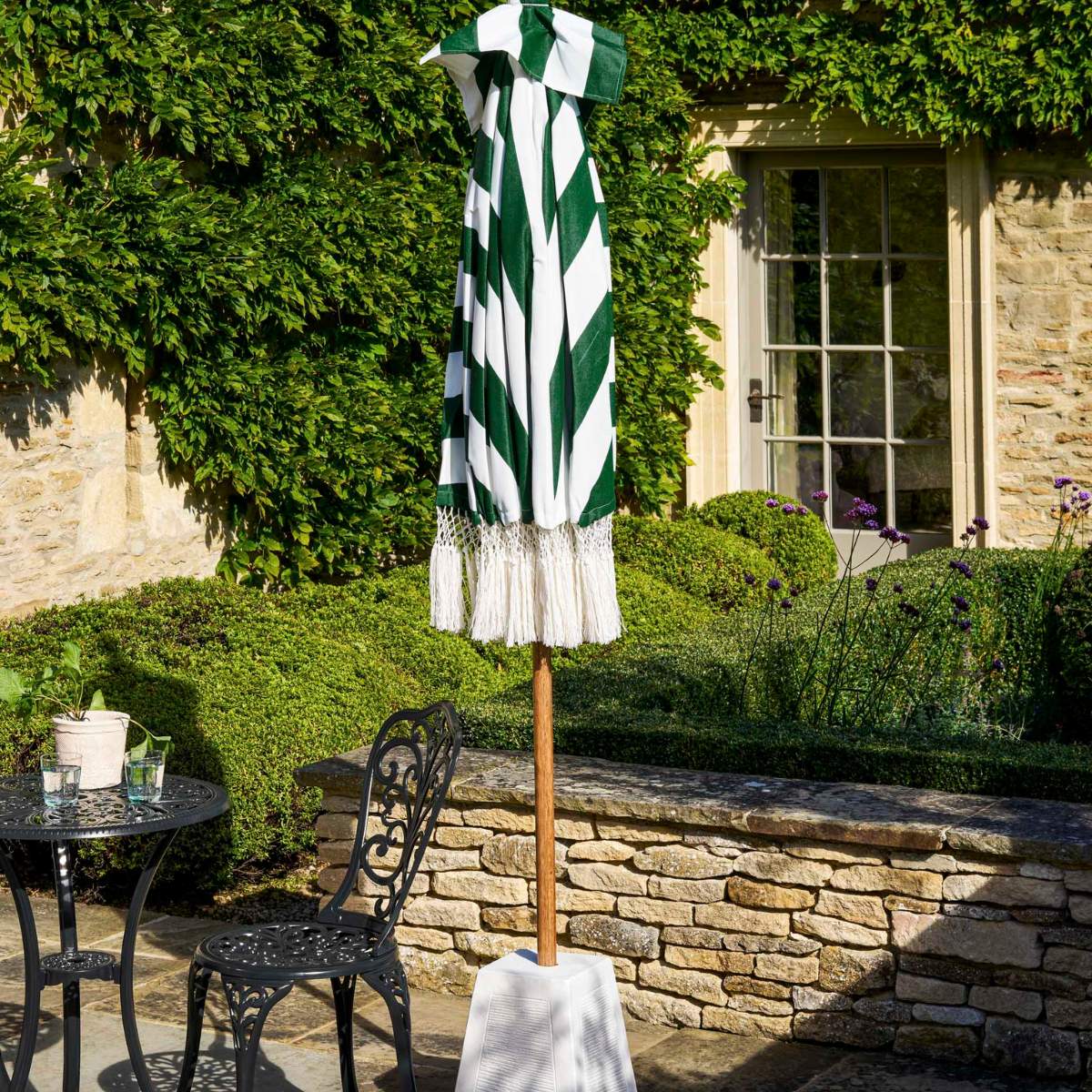 Garden Trading Summerleaze Teak Stripe Parasol Green