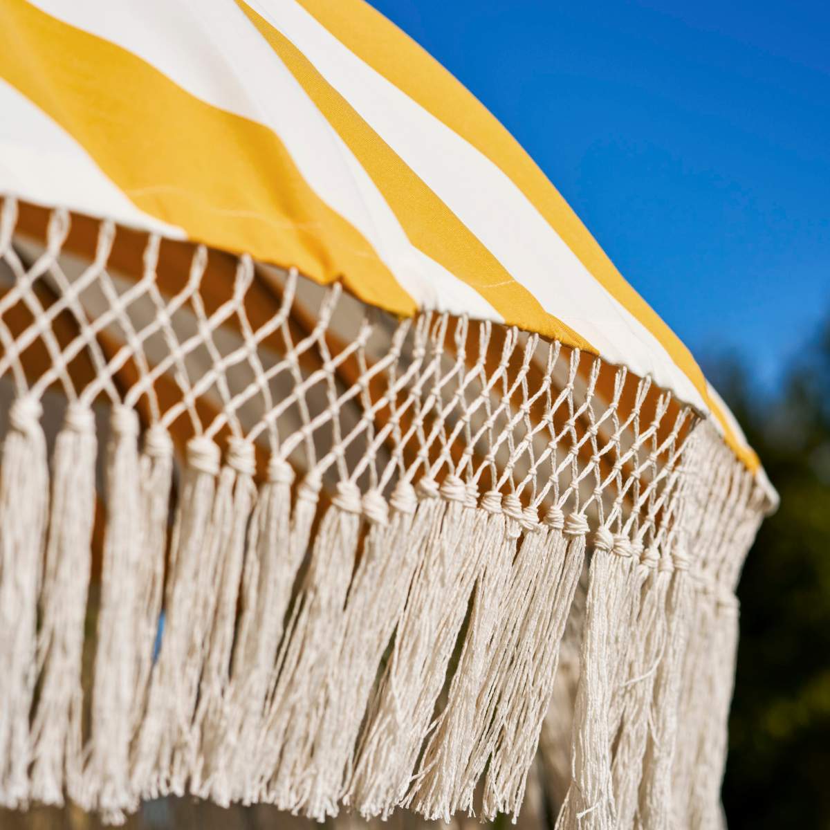 Garden Trading Summerleaze Teak Stripe Parasol Yellow