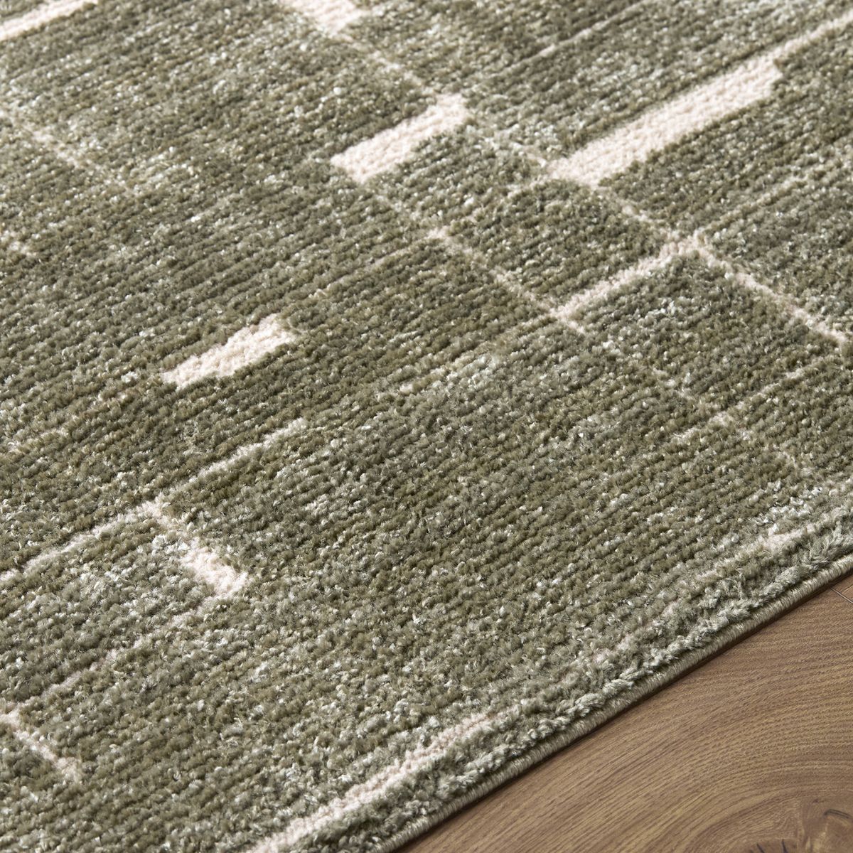 Surya Livabliss Alba Modern Graphic Rug