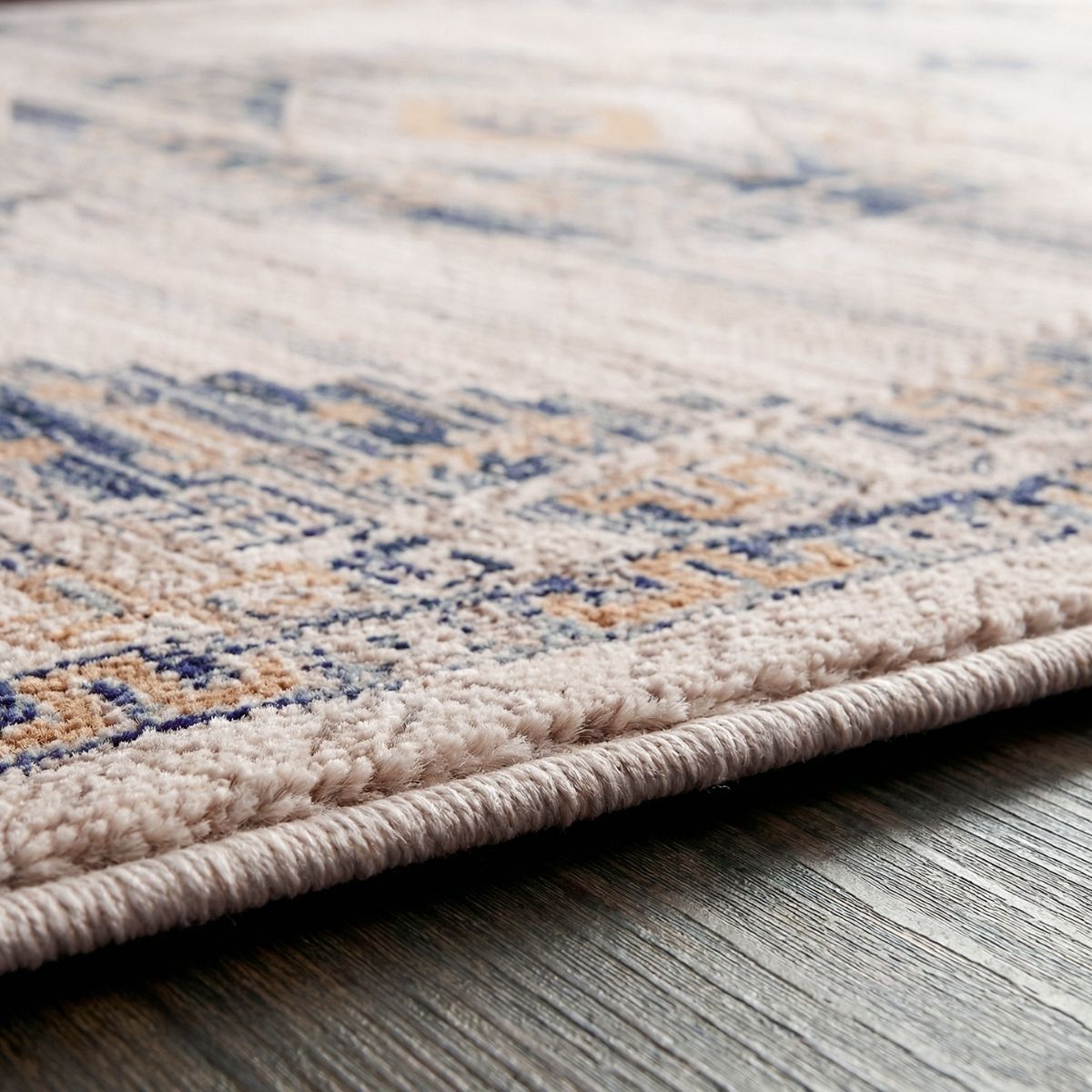 Surya Livabliss Fifth Avenue Vintage Traditional Boho Fringe Rug