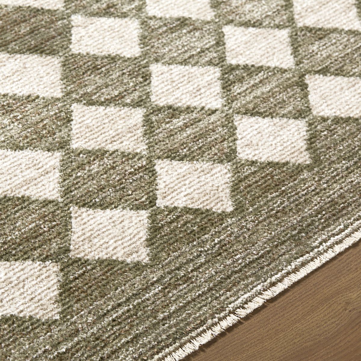 Surya Livabliss Myrtle Avenue V Galey Alix Geometric Diamond Fringe Rug