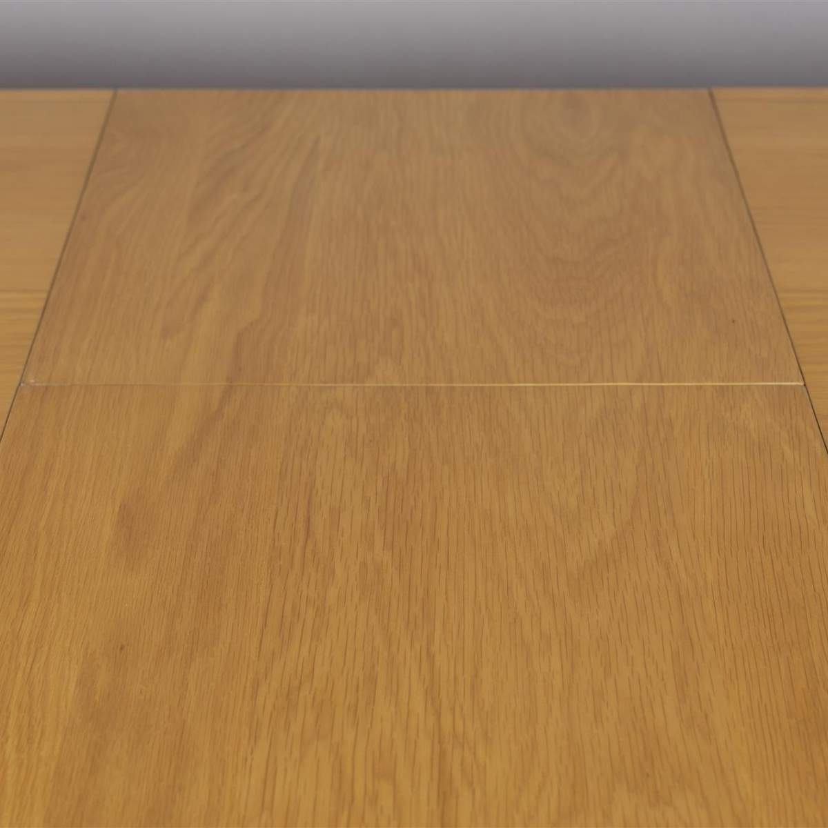 Dutch Bone Table Barlet
