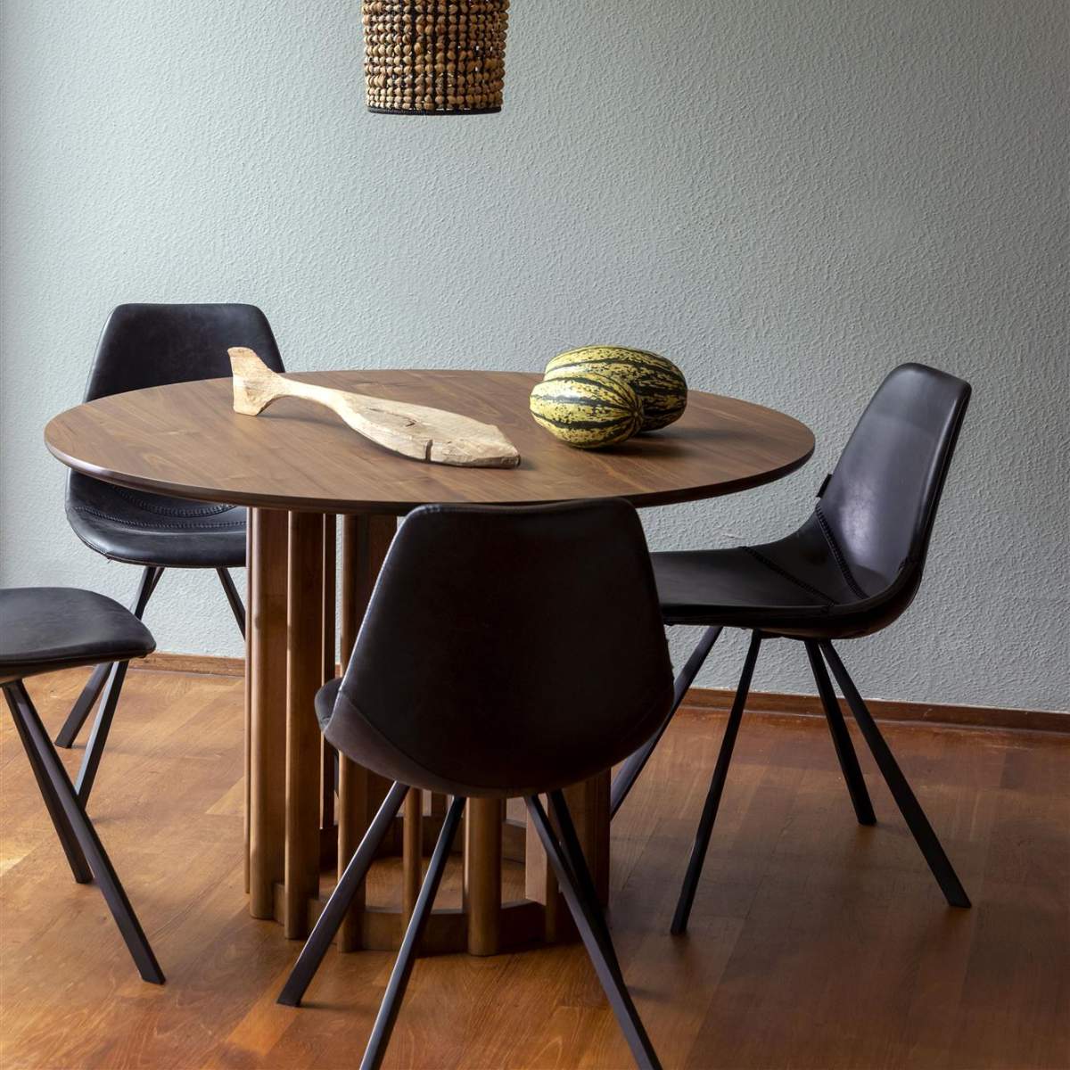 Dutch Bone Table Barlet