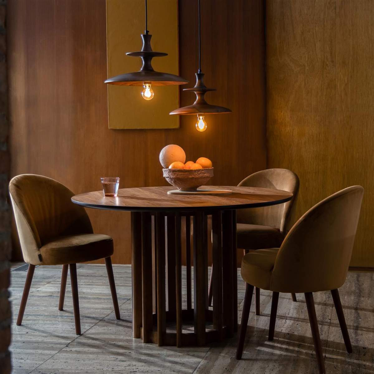 Dutch Bone Table Barlet