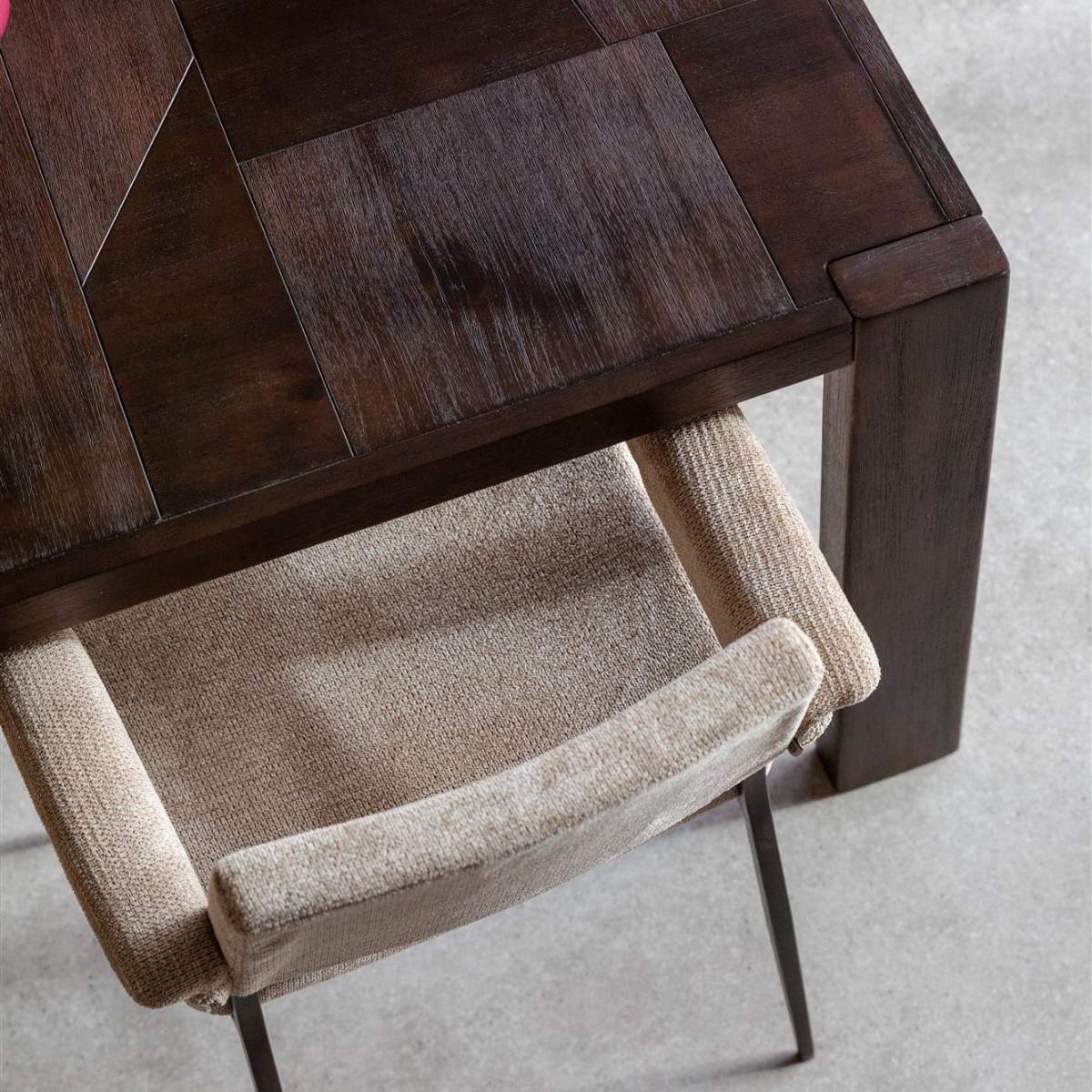 Dutch Bone Table Bruneau