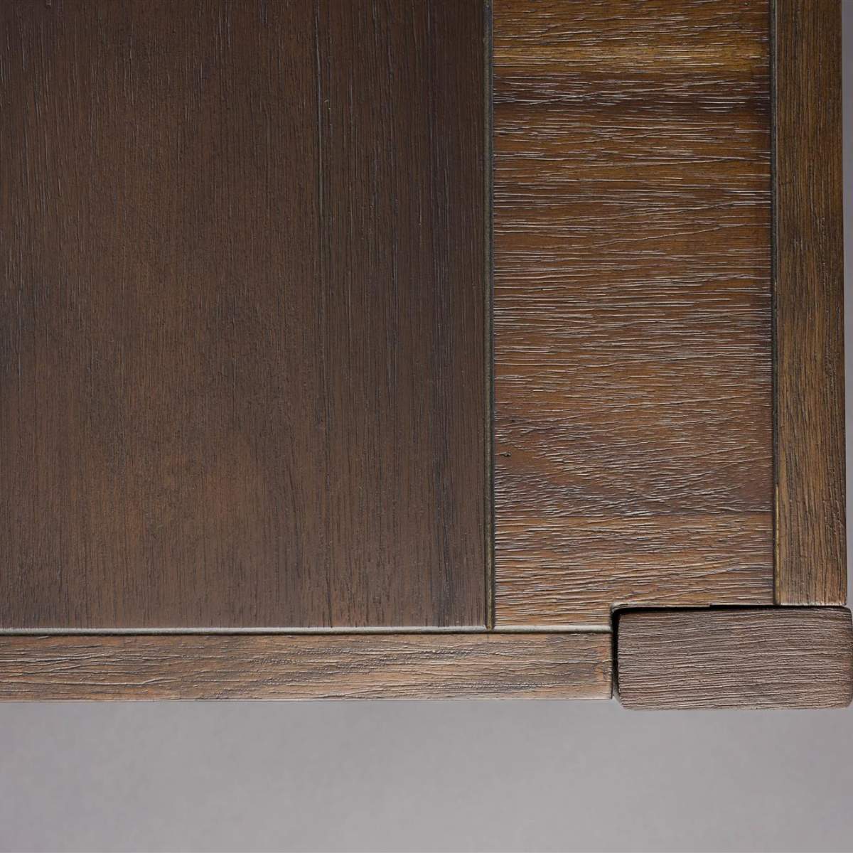 Dutch Bone Table Bruneau