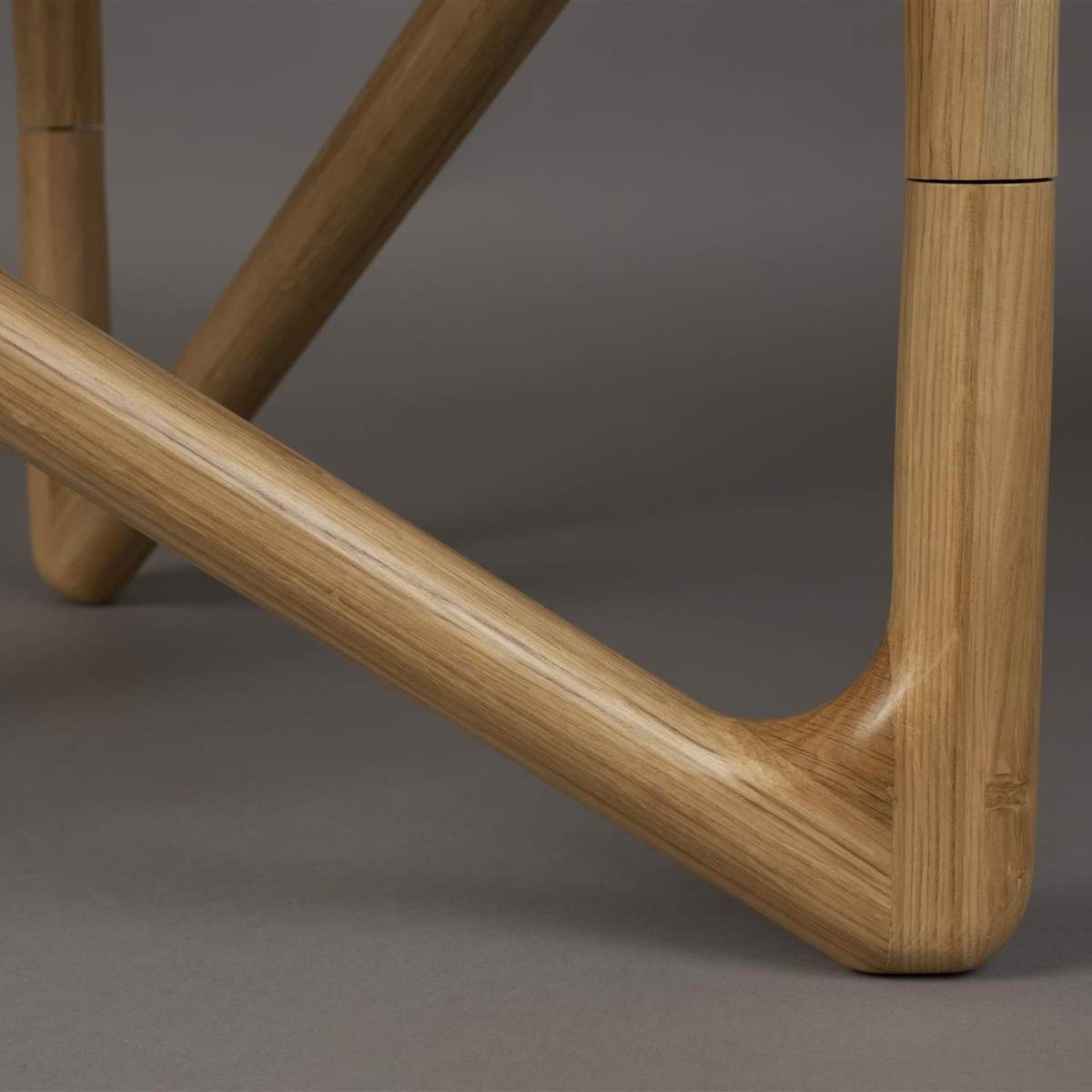 Dutch Bone Table Naia