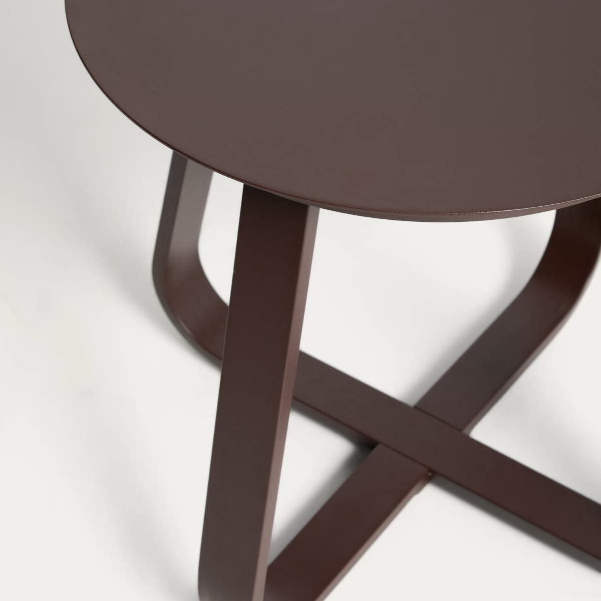 Kave Home Tamaris ecru aluminium outdoor side table Ø48cm