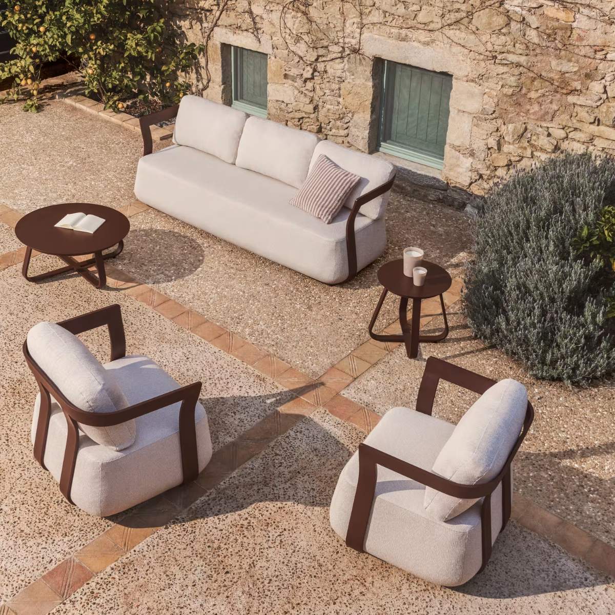 Kave Home Tamaris ecru aluminium outdoor coffee table Ø80cm