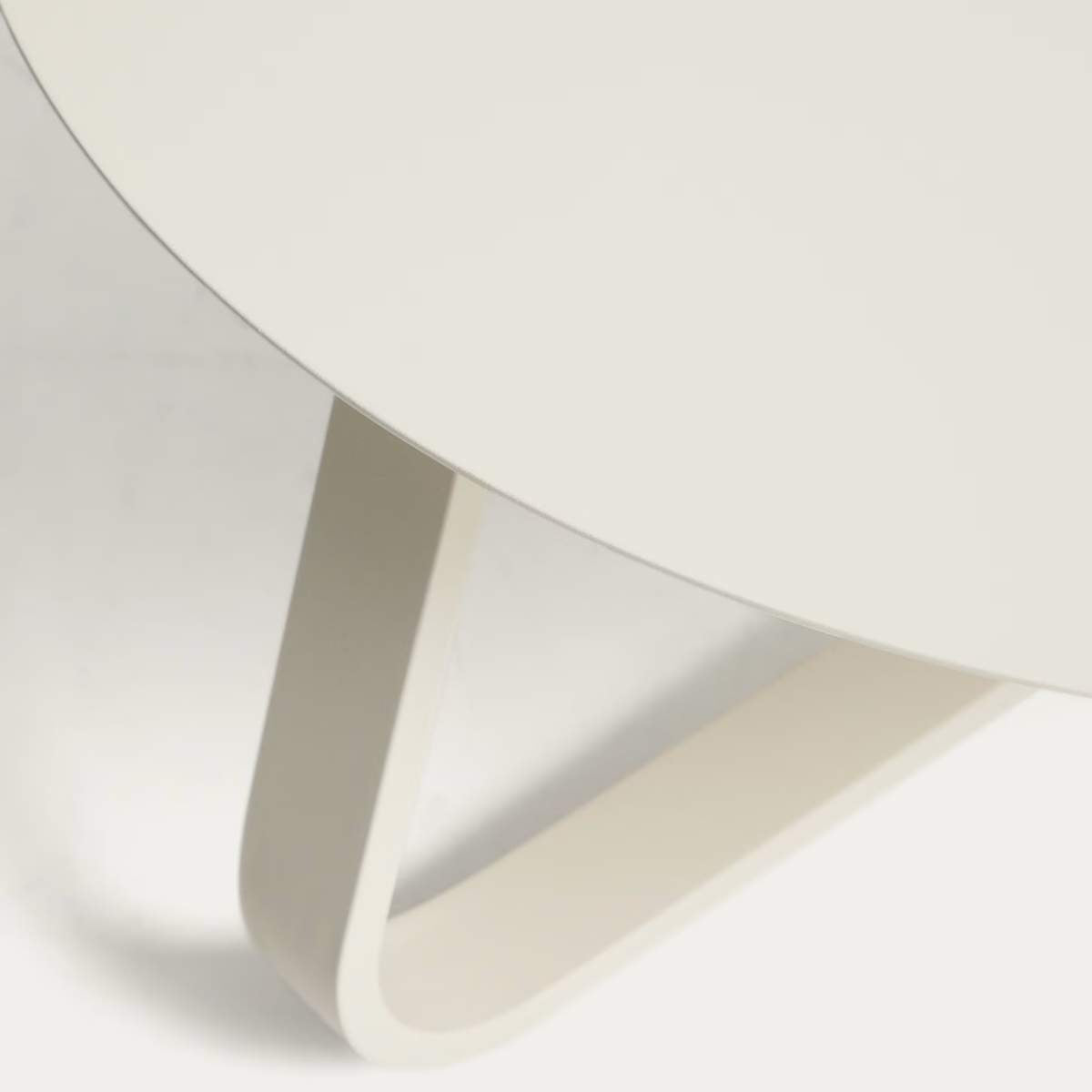 Kave Home Tamaris ecru aluminium outdoor coffee table Ø80cm