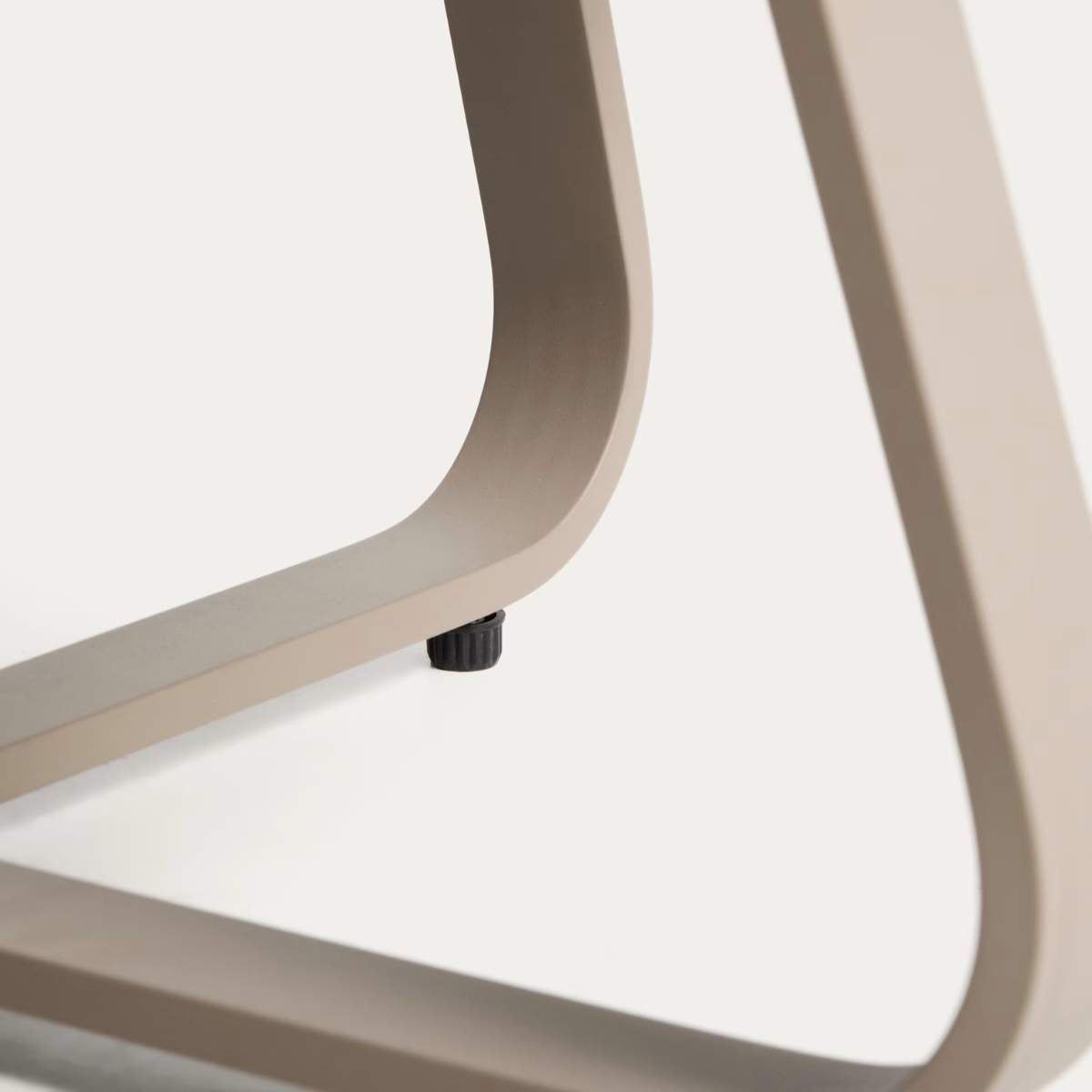 Kave Home Tamaris ecru aluminium outdoor coffee table Ø80cm