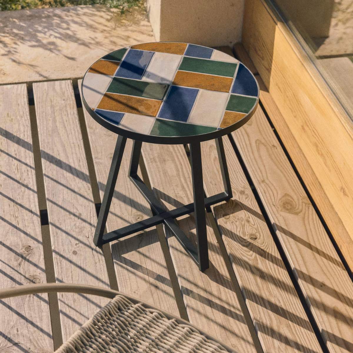 Kave Home Tella round side table in galvanised steel with beige tiles Ø45 cm