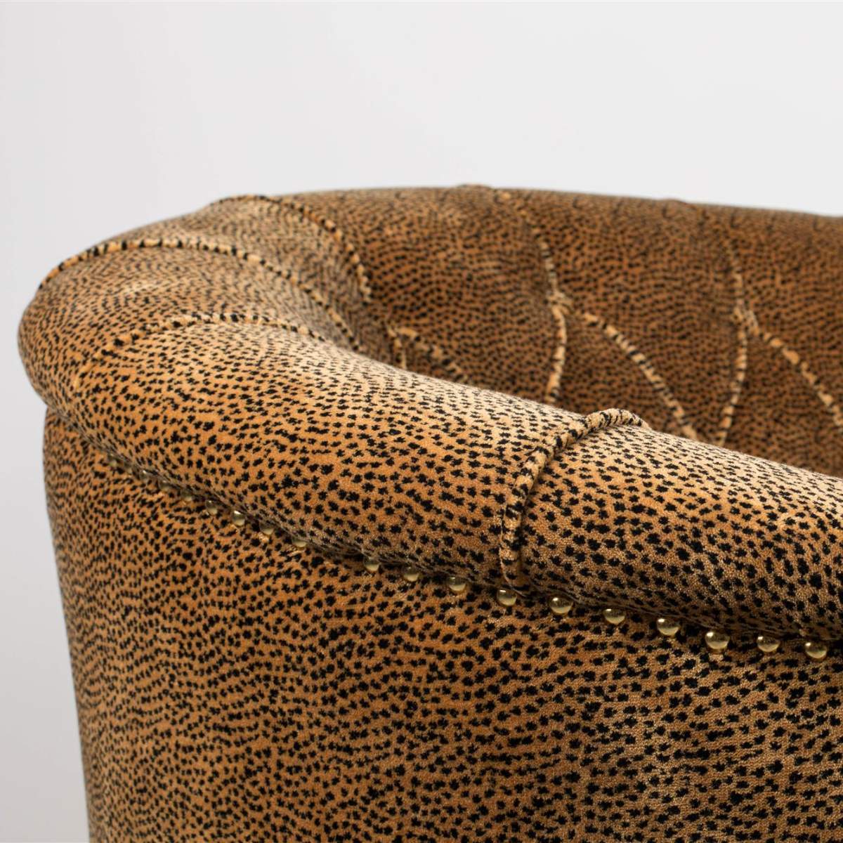 Bold Monkey Too Pretty To Sit On Sofa Panther