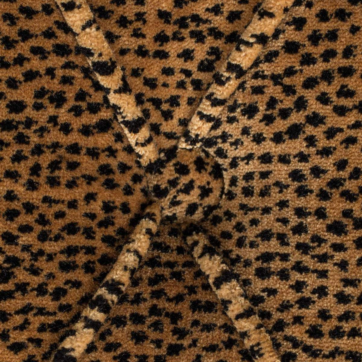 Bold Monkey Too Pretty To Sit On Sofa Panther