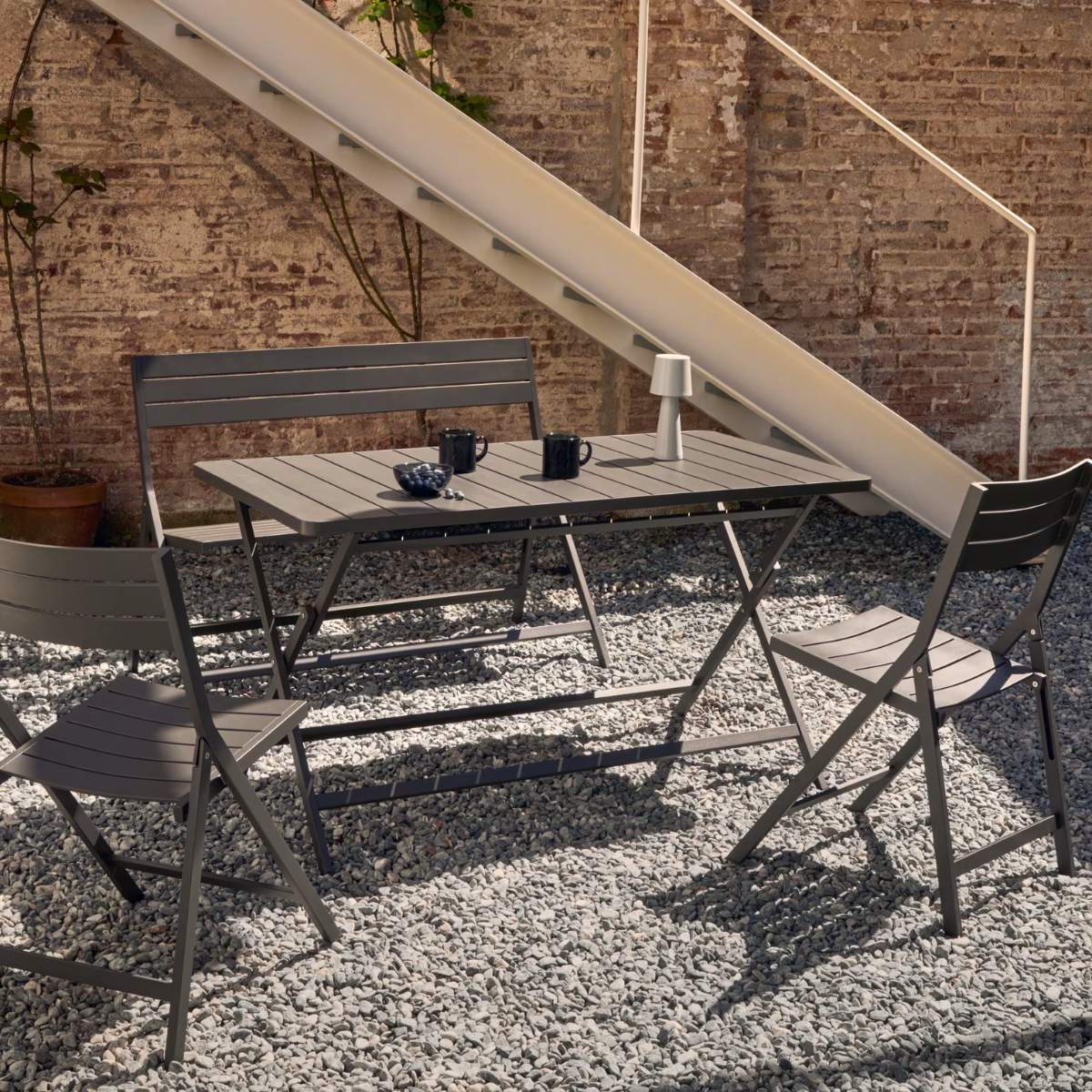 Kave Home Folding outdoor Bench torreta made of aluminum with dark grey finish
