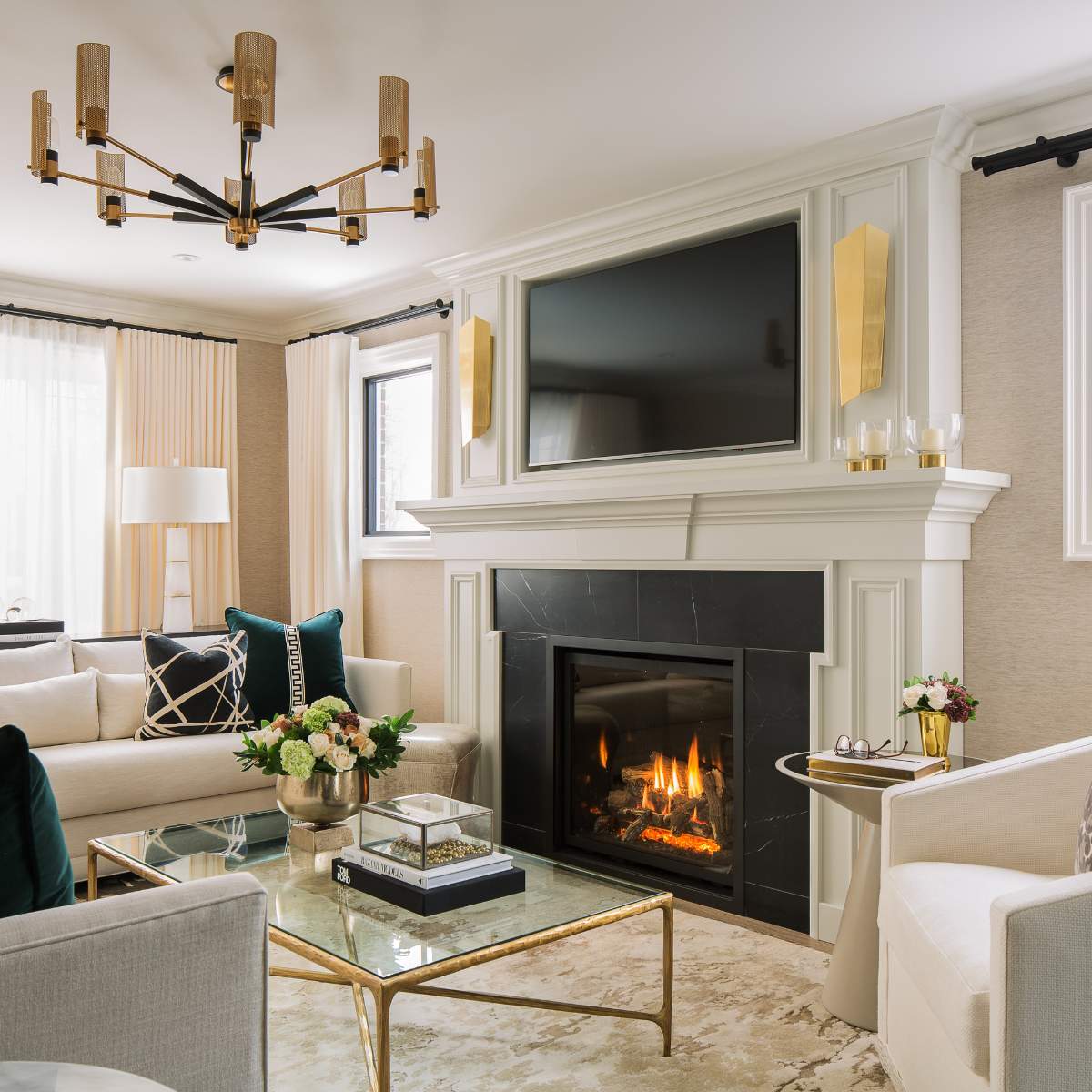 Hudson Valley Lighting Troy Pilsen 8Lt Chandelier - Pilsen