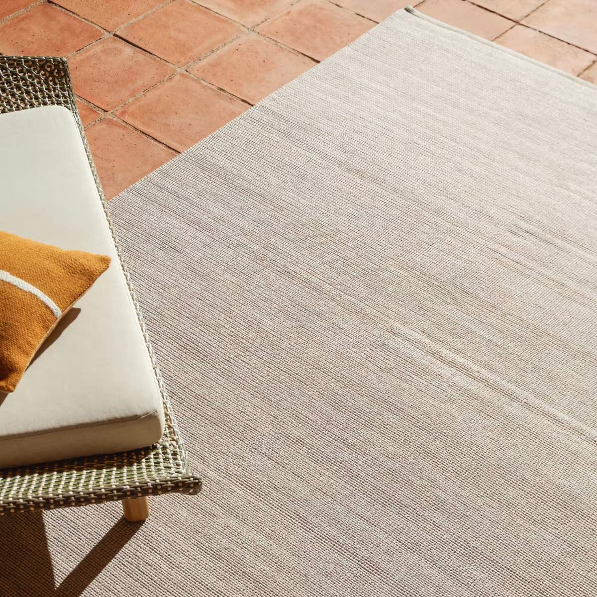 Kave Home Turiane ecru synthetic fibre rug 200 x 300cm