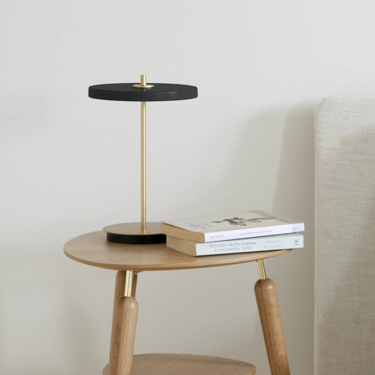 Umage Asteria Move Portable Table Lamp In Black lifestyle 2
