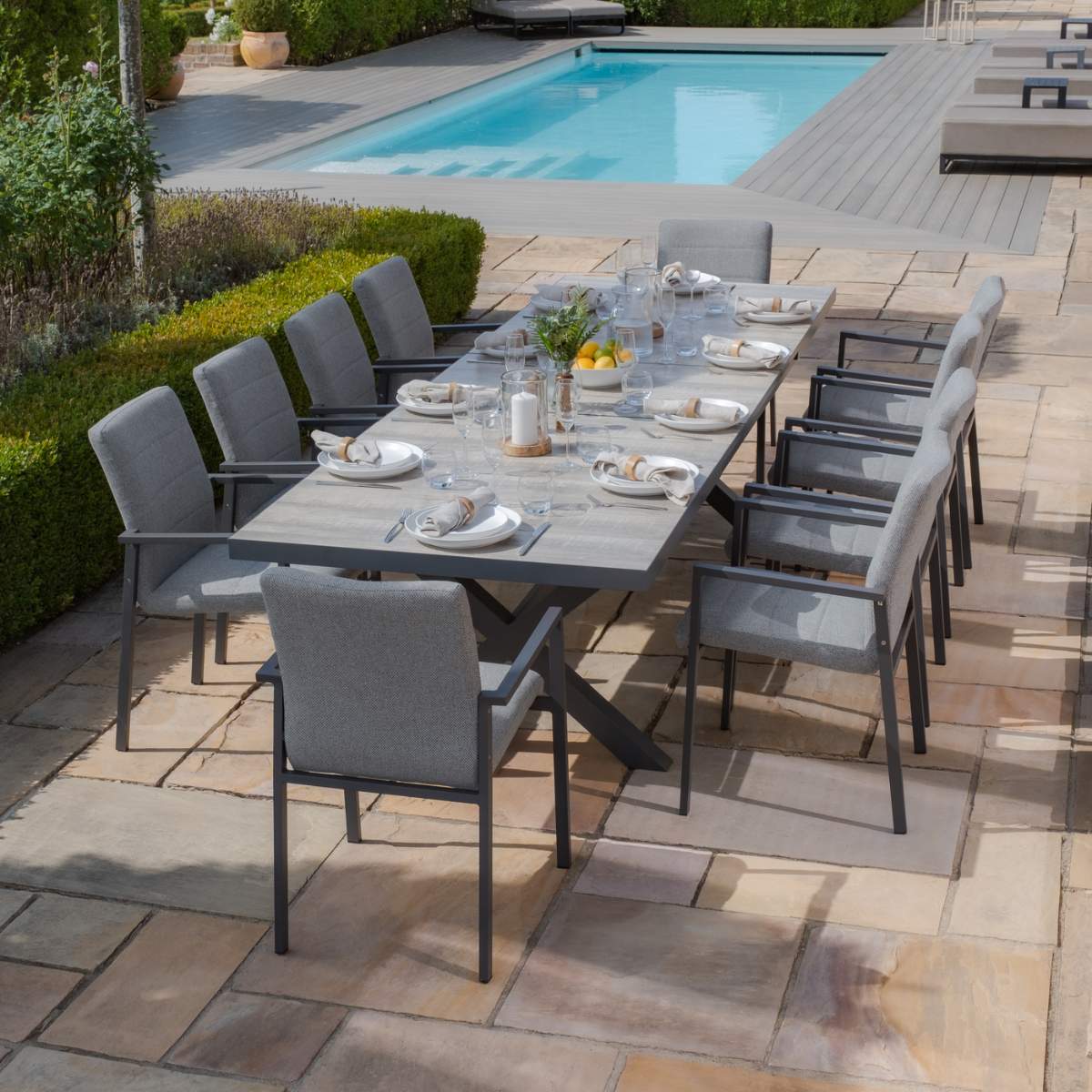 Maze - Vienna 6 - 10 Seat Extending Rectangular Dining Table