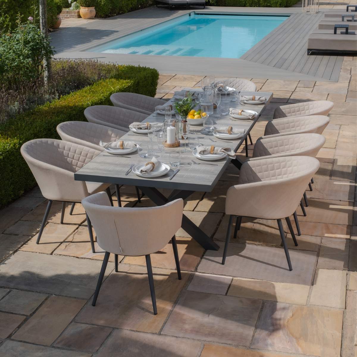 Maze - Vienna 6 - 10 Seat Extending Rectangular Dining Table