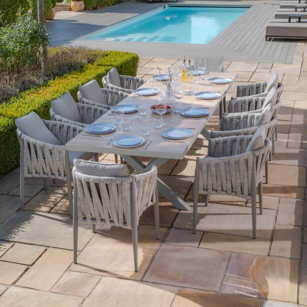 Maze - Vienna 6 - 10 Seat Extending Rectangular Dining Table