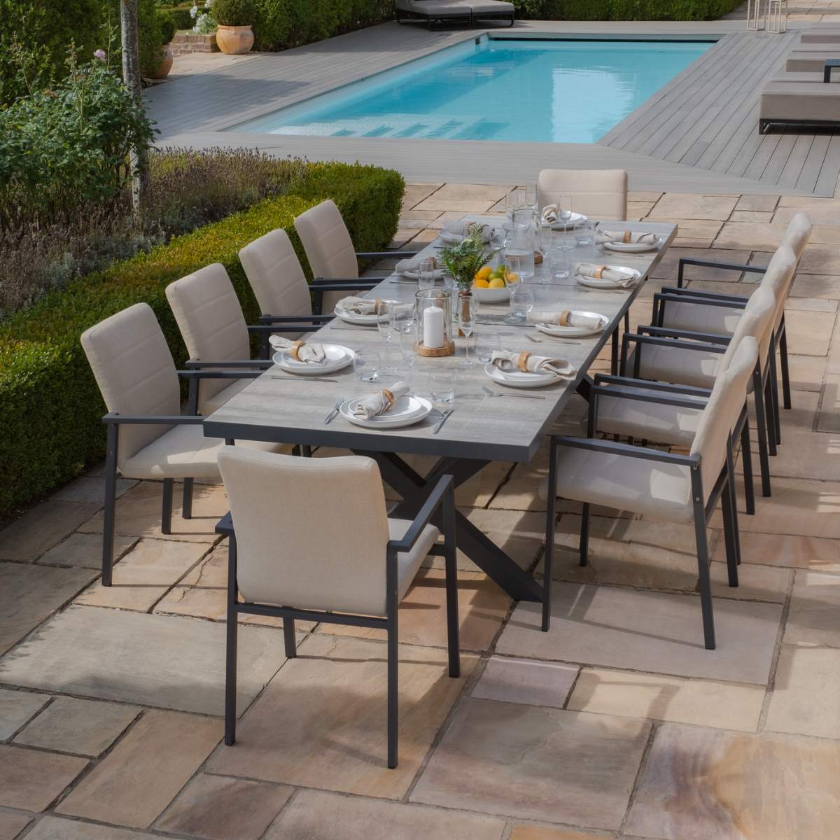 Maze - Vienna 6 - 10 Seat Extending Rectangular Dining Table