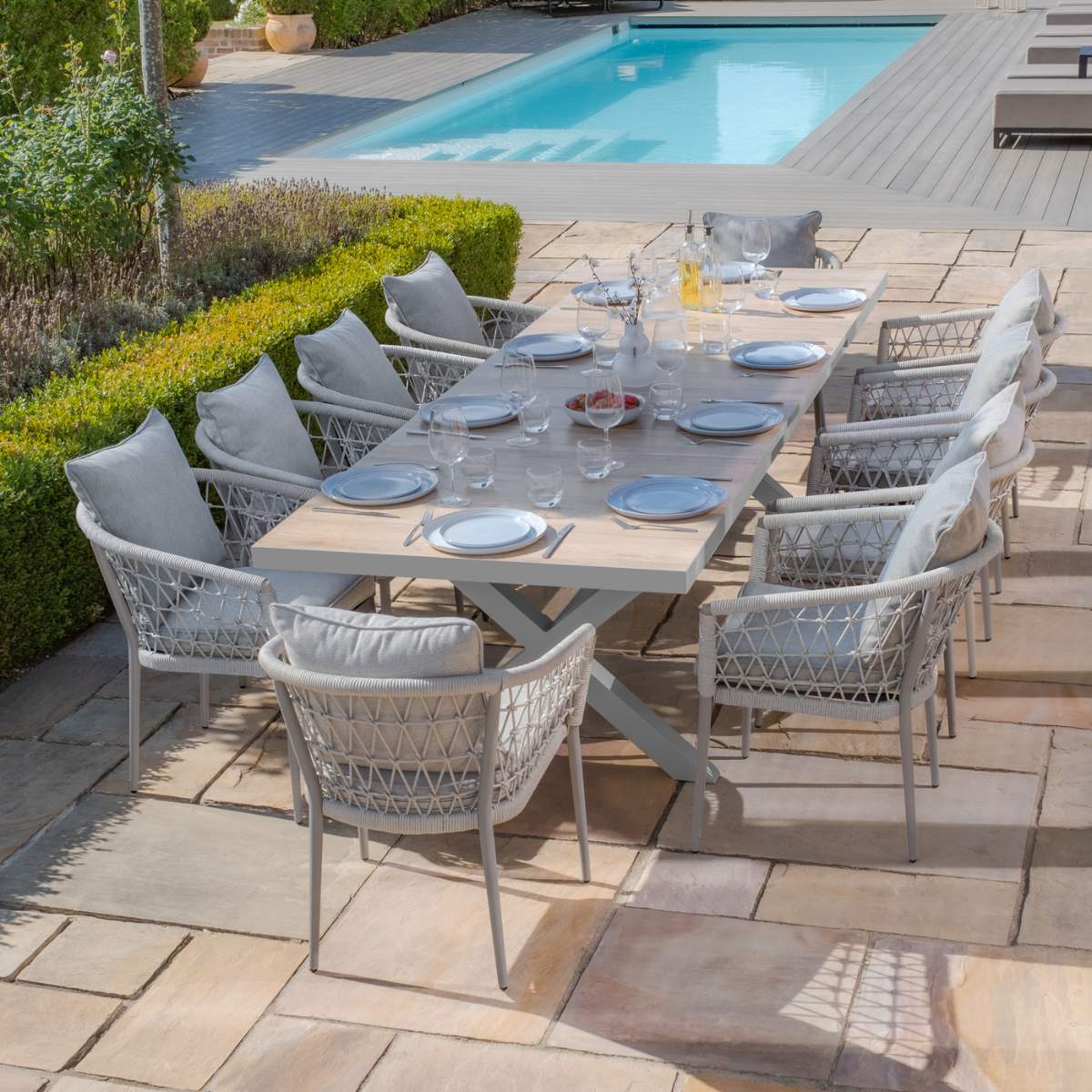 Maze - Vienna 6 - 10 Seat Extending Rectangular Dining Table