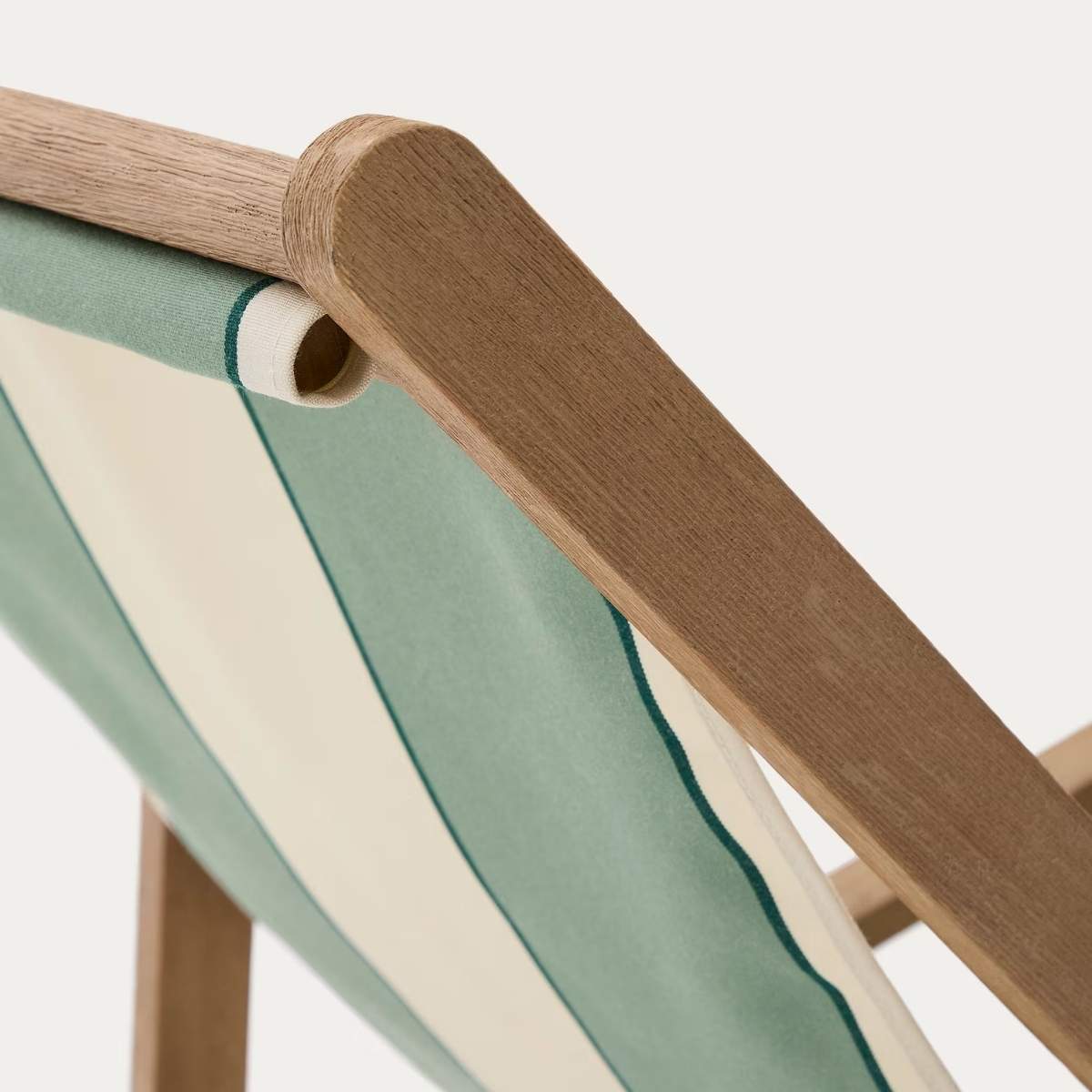 Kave Home Vilara brown and beige striped outdoor folding deck chair made of FSC 100% solid acacia wood