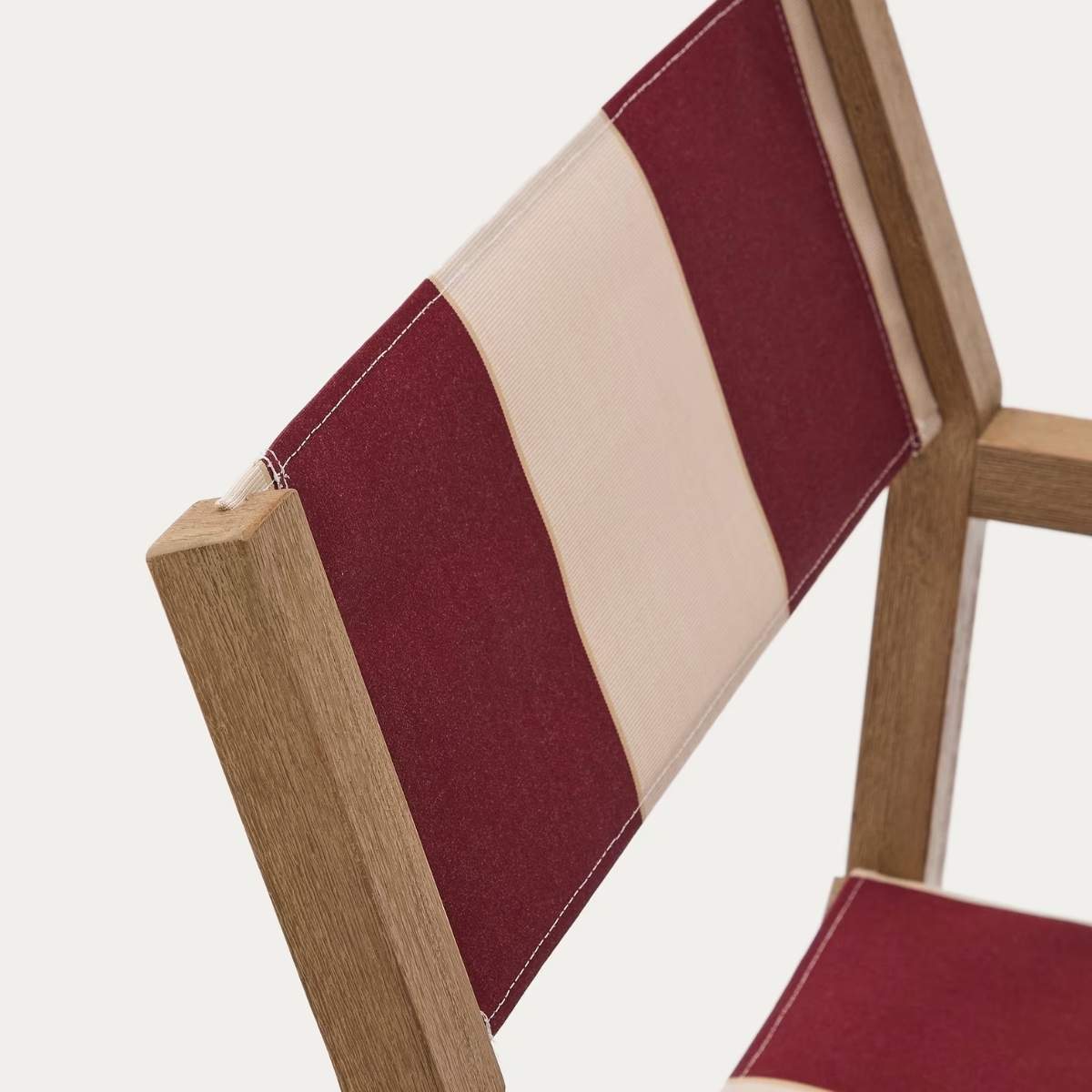 Kave Home Vilara blue and beige striped outdoor folding chair made of FSC 100% solid acacia wood