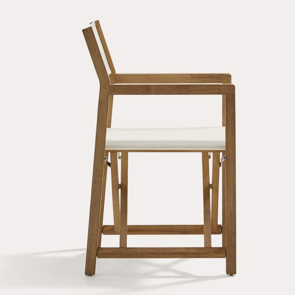 Kave Home Vilara blue and beige striped outdoor folding chair made of FSC 100% solid acacia wood
