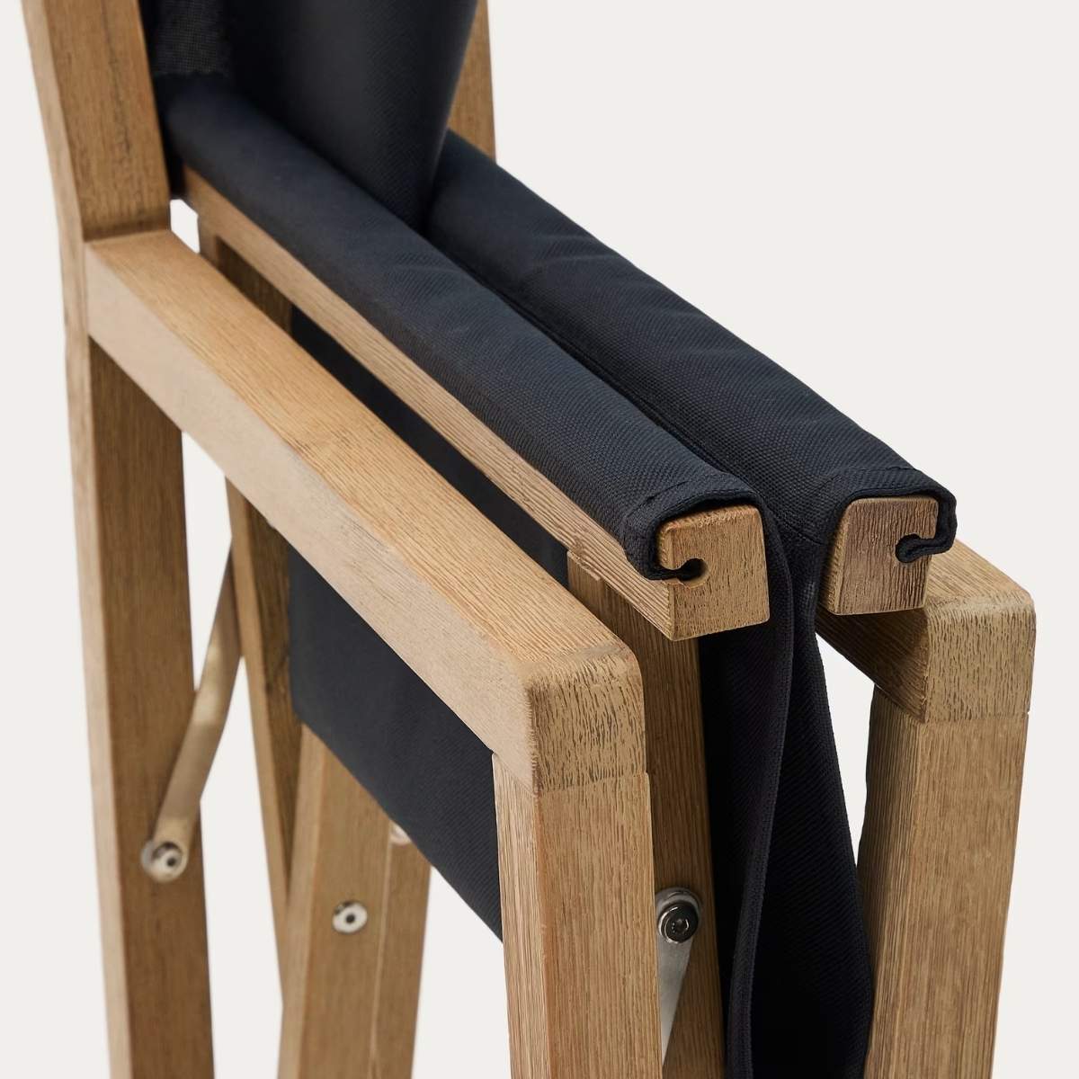 Kave Home Vilara blue and beige striped outdoor folding chair made of FSC 100% solid acacia wood