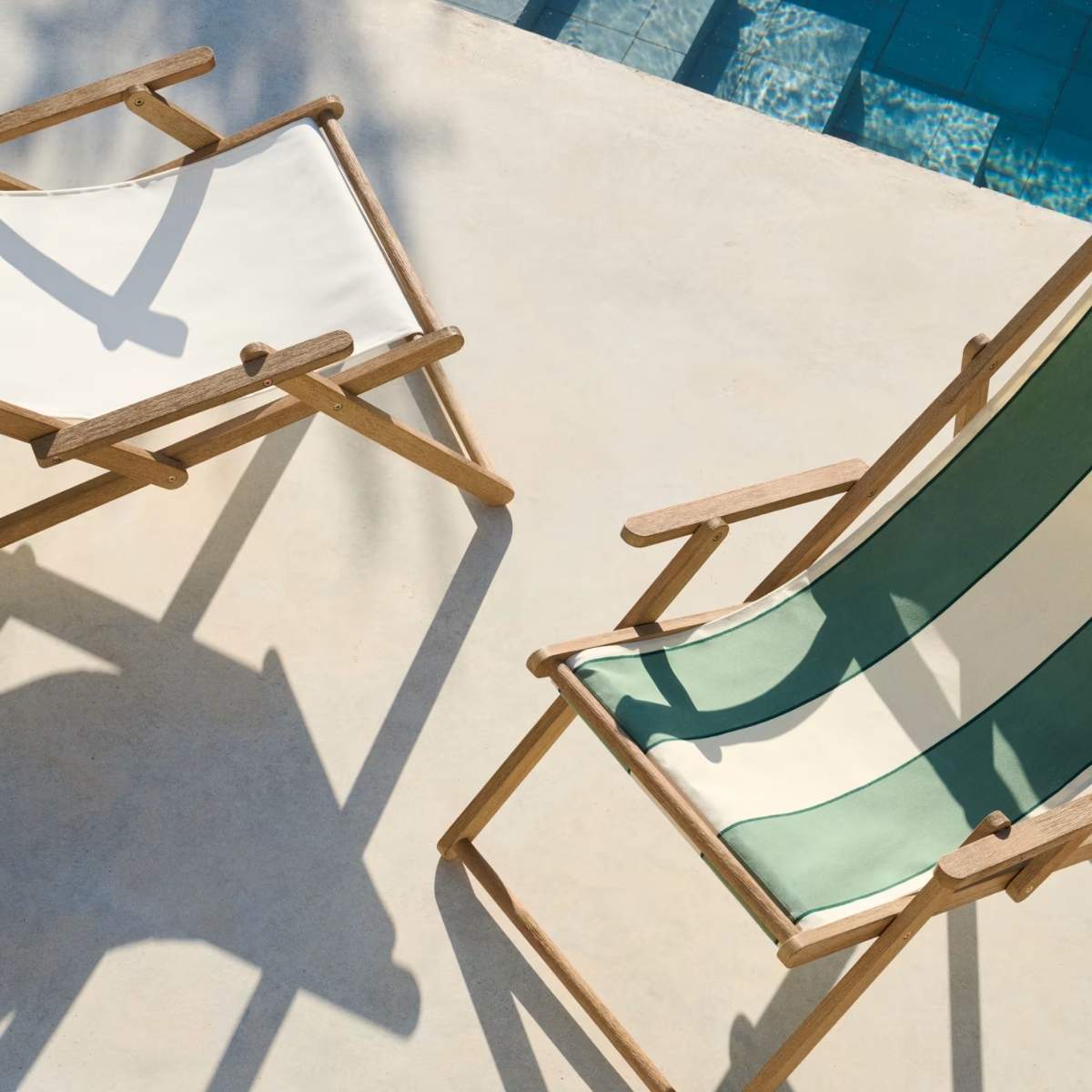 Kave Home Vilara brown and beige striped outdoor folding deck chair made of FSC 100% solid acacia wood