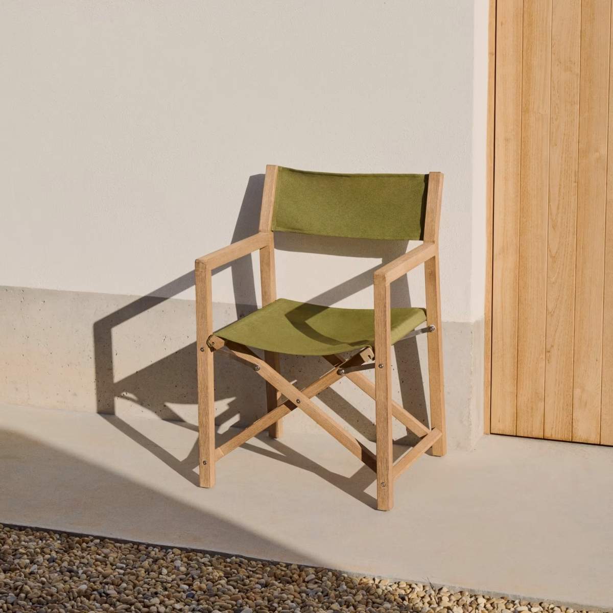 Kave Home Vilara blue and beige striped outdoor folding chair made of FSC 100% solid acacia wood