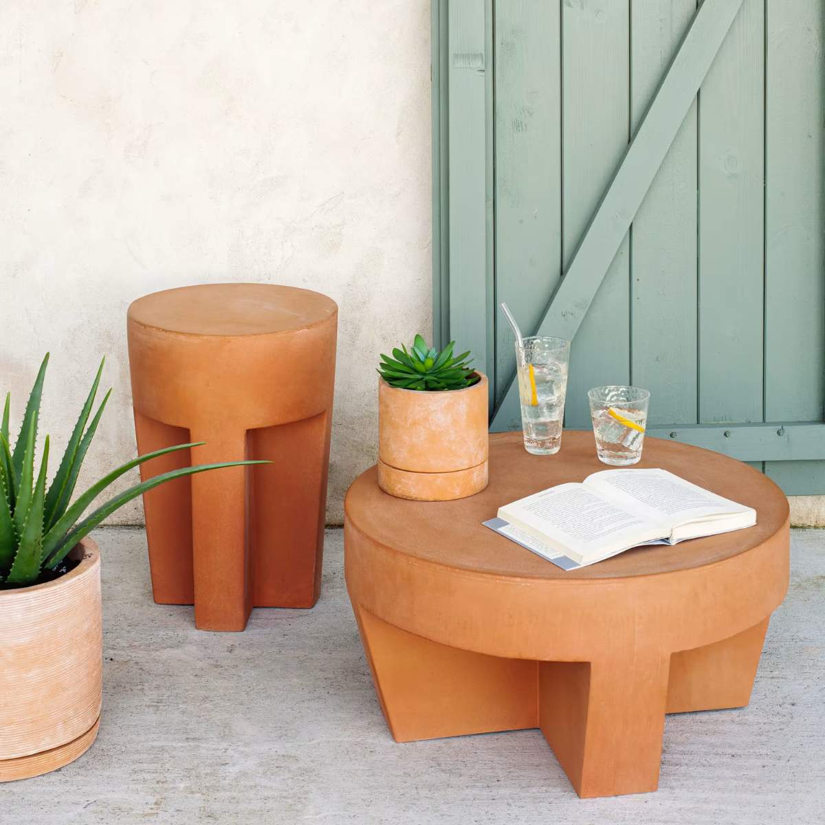 Kave Home Vilena round outdoor terracotta coffee table, Ø 60 cm