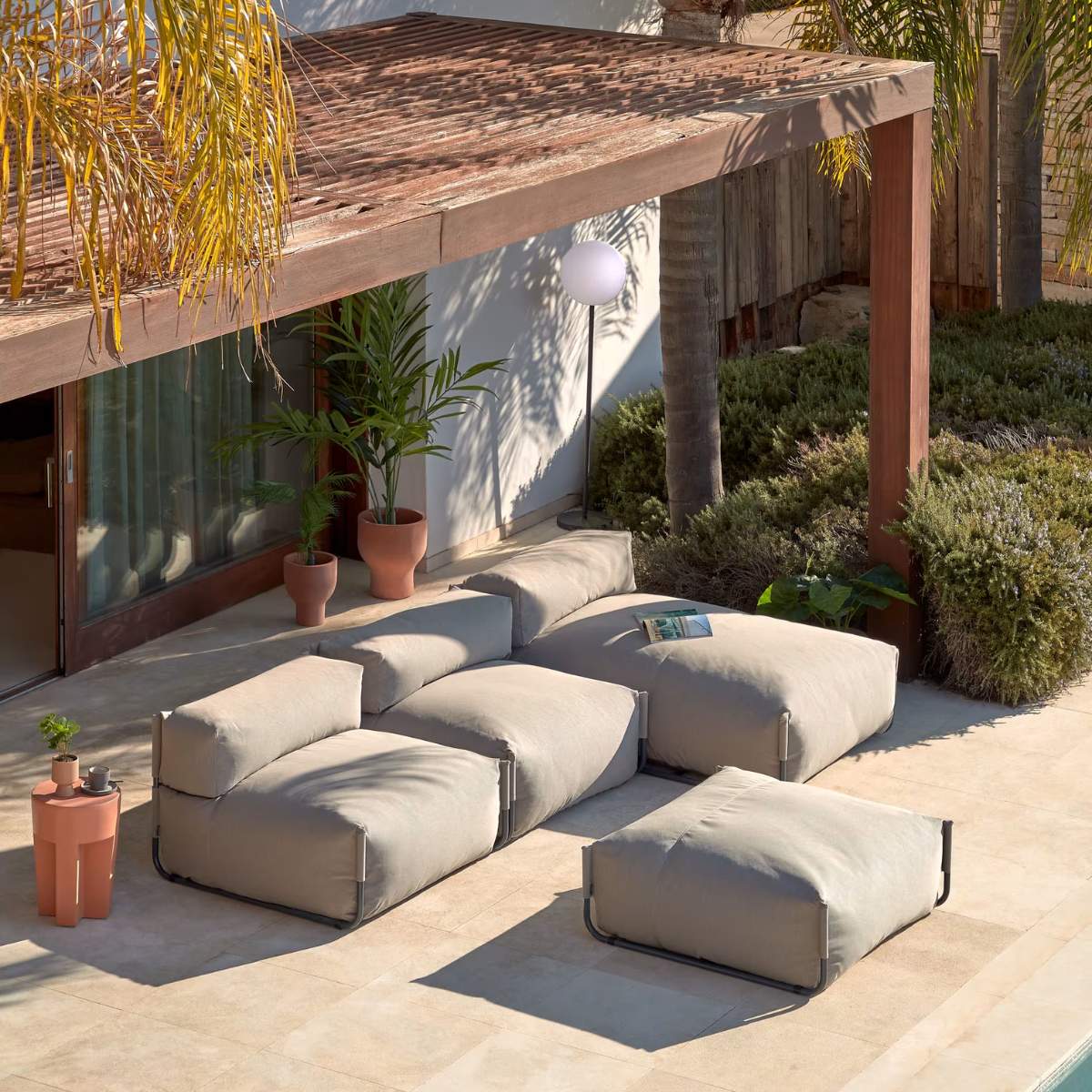 Kave Home Vilena round outdoor terracotta side table, Ø 33 cm