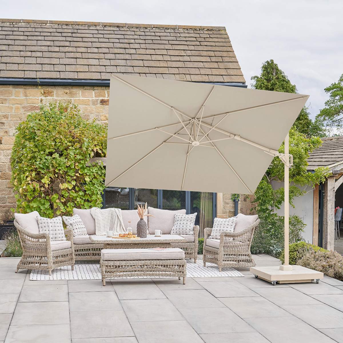 Pacific Lifestyle Voyager T2 2.7m Square Sandstone / Champagne Free Arm Parasol