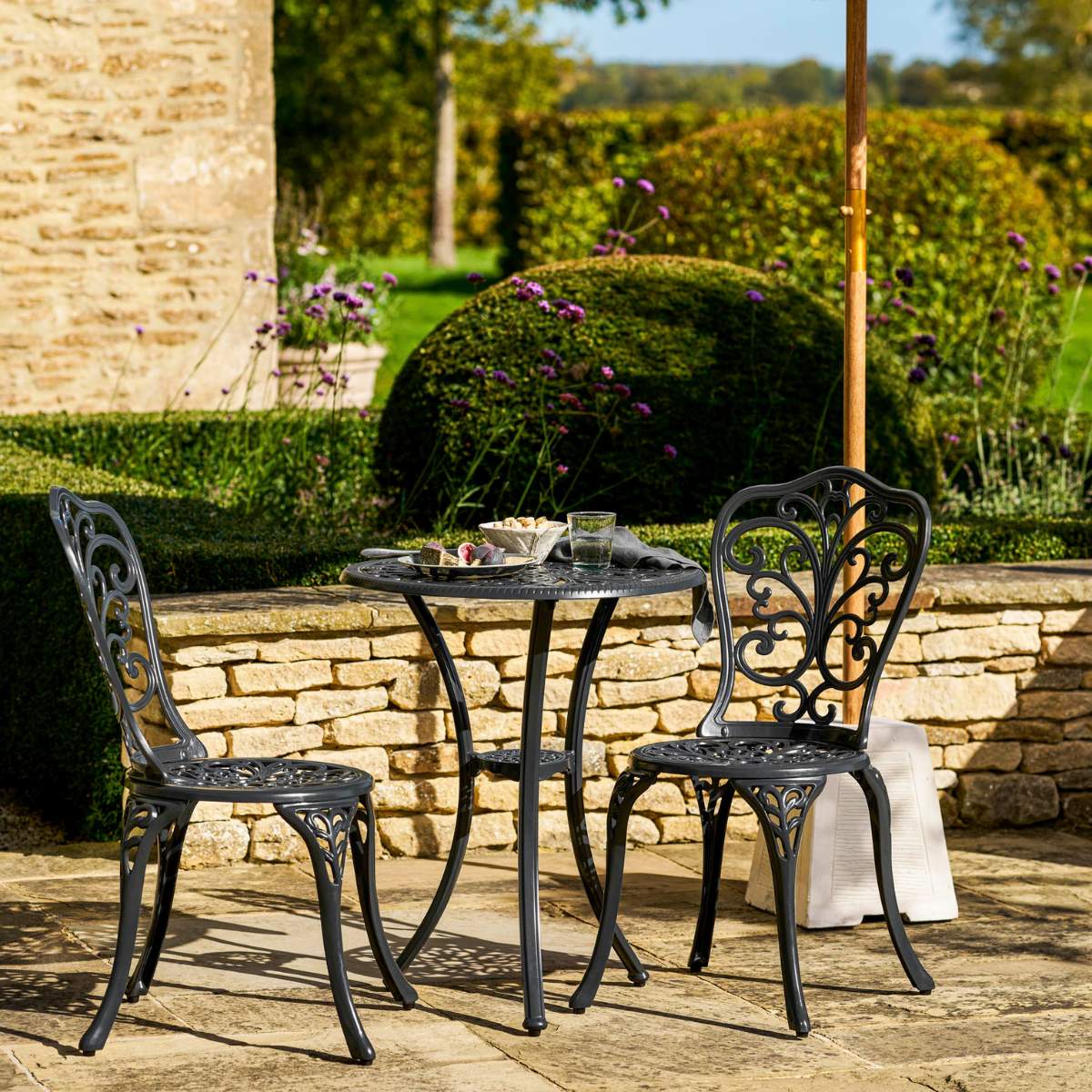 Garden Trading Watemoor Bistro Set Carbon
