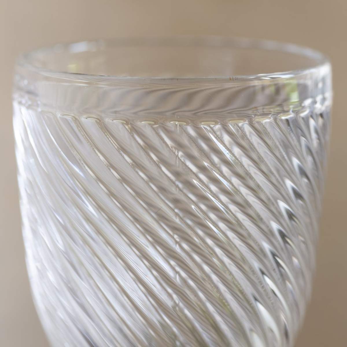 Grand Illusions Water Tumbler Swirl Clear