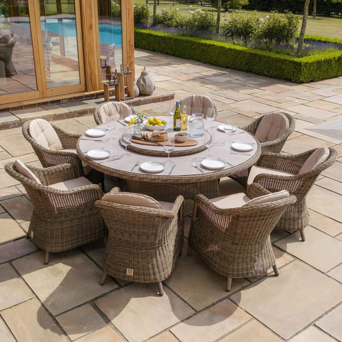Maze Winchester 8 Seat Round Dining Set