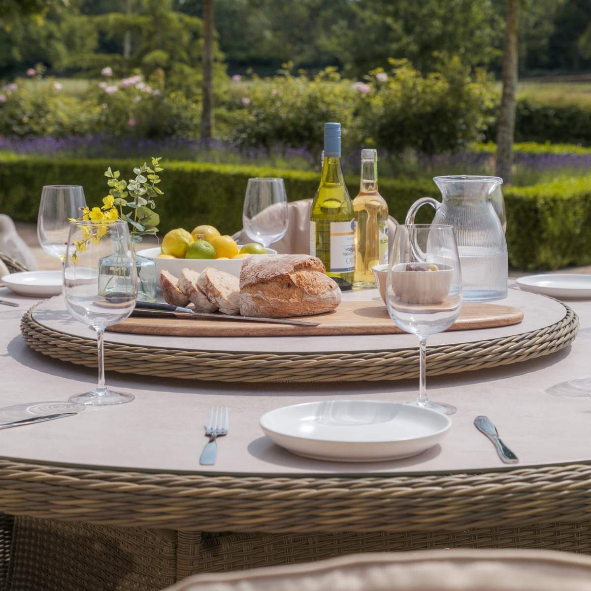 Maze Winchester 8 Seat Round Dining Set