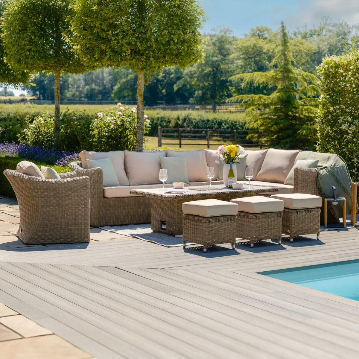 Maze Winchester Deluxe Large Rattan Corner Dining Set
