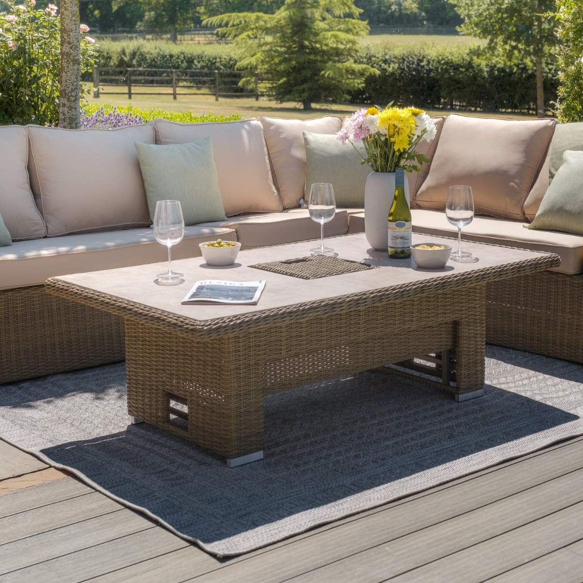 Maze Winchester Deluxe Large Rattan Corner Dining Set