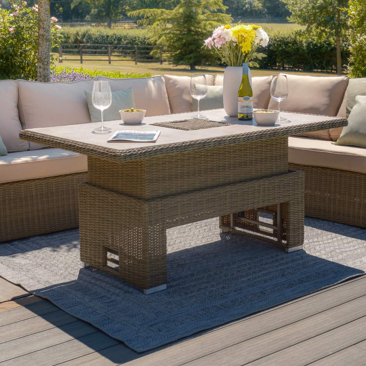 Maze Winchester Deluxe Large Rattan Corner Dining Set