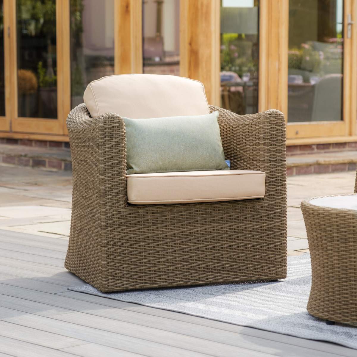 Maze Winchester Deluxe Large Rattan Corner Dining Set