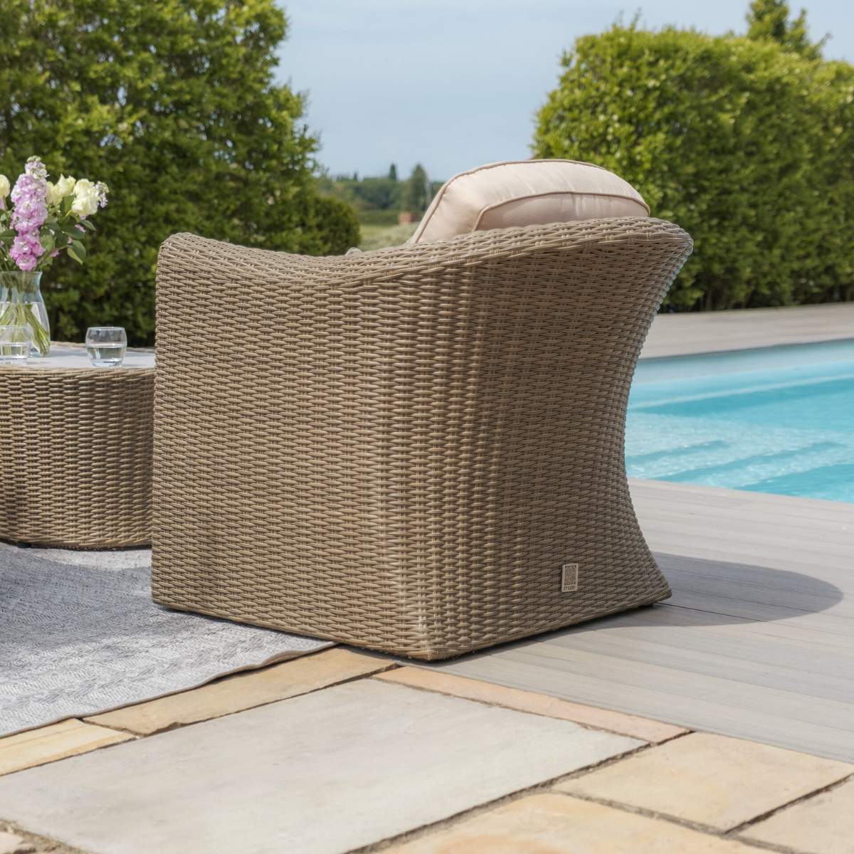 Maze Winchester Deluxe Large Rattan Corner Dining Set