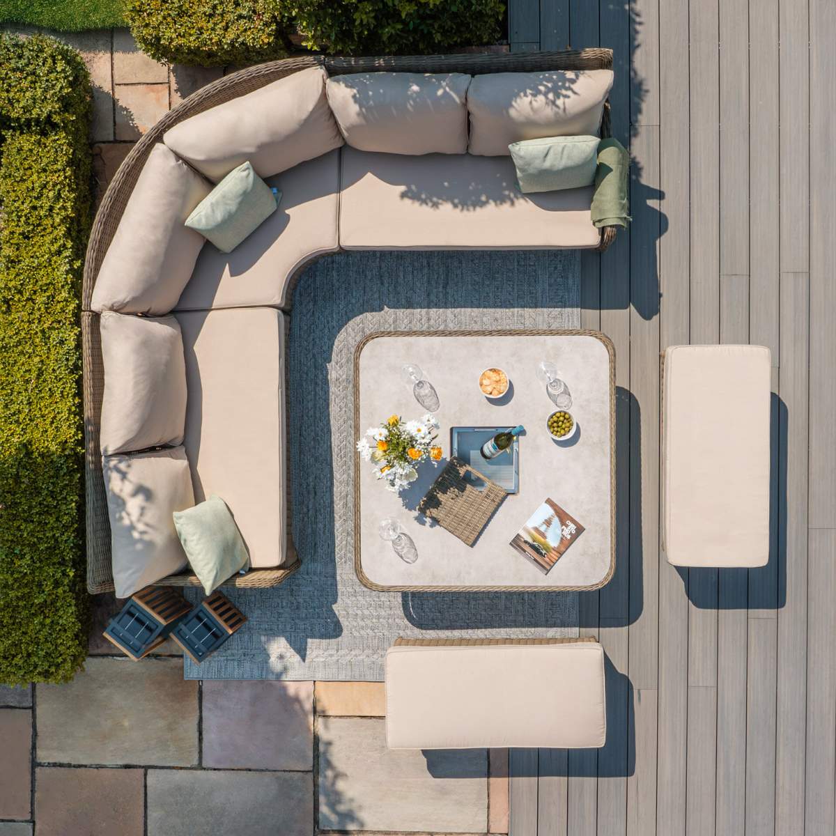 Maze Winchester Royal Corner Rattan Dining Set